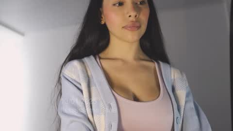 itsssssssme_lana online show from January 2025 07:10:01 PM