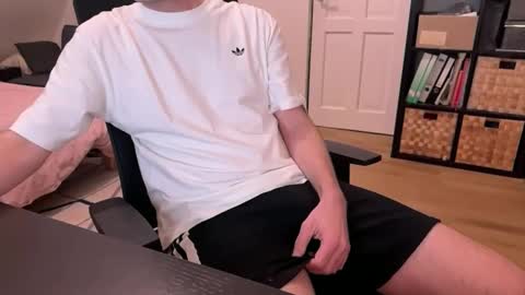 Snapshot of itsthat chatting on April 2026 01:26:01 AM itsthat online show from April 2026 01:26:01 AM