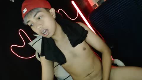 Snapshot of itsyourcummerboy_xx chatting on June 2026 02:16:01 AM Kyle online show from June 2026 02:16:01 AM