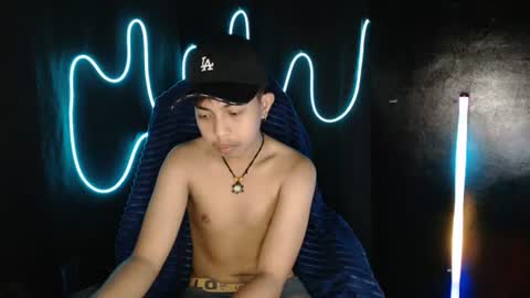 Snapshot of itsyourcummerboy_xx chatting on July 2026 05:59:02 PM Kyle online show from July 2026 05:59:02 PM