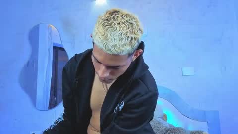 itszairen online show from April 2026 03:23:01 AM