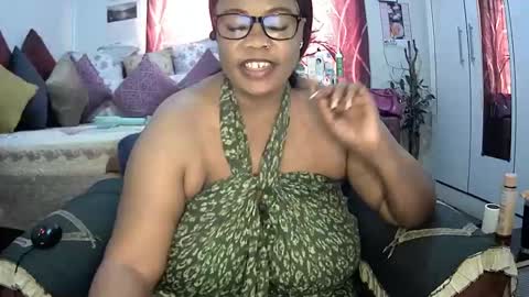 itumeleng74 online show from February 2025 01:51:02 PM