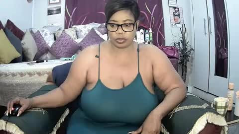 itumeleng74 online show from February 2025 05:11:02 PM