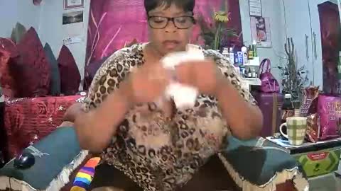 itumeleng74 online show from September 2025 05:35:02 AM