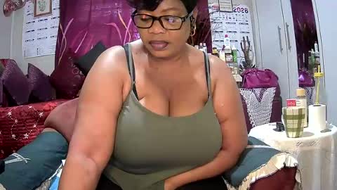 Snapshot of itumeleng74 chatting on July 2026 06:18:02 AM itumeleng74 online show from July 2026 06:18:02 AM