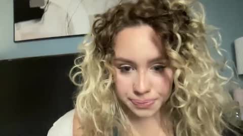 Snapshot of itzjayxo chatting on January 2026 02:25:02 AM Jay online show from January 2026 02:25:02 AM