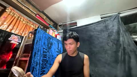 Snapshot of itzme_fred chatting on April 2026 04:23:02 PM itzme_fred online show from April 2026 04:23:02 PM