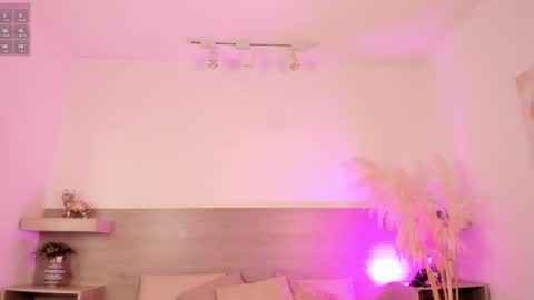 ivana_hall online show from September 2025 07:51:02 PM