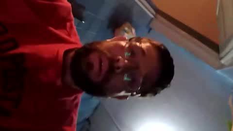 Snapshot of ivanchelon chatting on March 2026 08:18:01 AM Vanchi online show from March 2026 08:18:01 AM