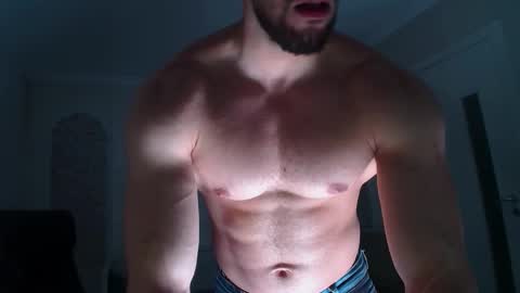 Snapshot of ivanhydee chatting on November 2025 05:55:01 AM IvanHydee online show from November 2025 05:55:01 AM