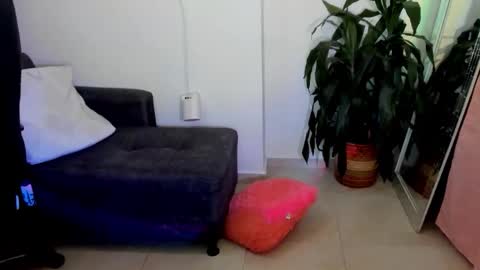 ivanna_essis online show from October 2025 02:33:01 AM