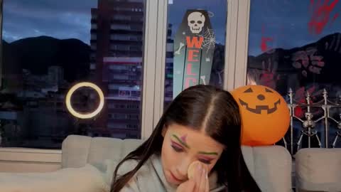 Ivanna West online show from October 2025 10:38:01 AM