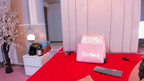     online show from September 2025 01:59:01 PM