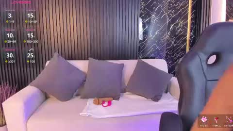 Snapshot of ivannafoxx_ chatting on June 2026 12:04:01 PM ivanna online show from June 2026 12:04:01 PM