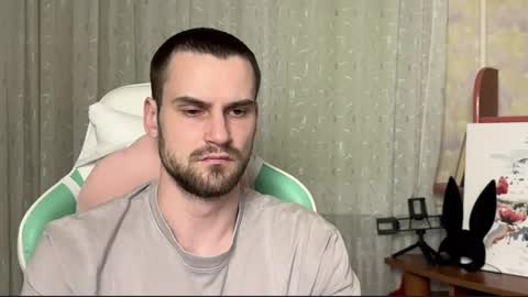 iveran online show from November 2025 09:24:02 PM