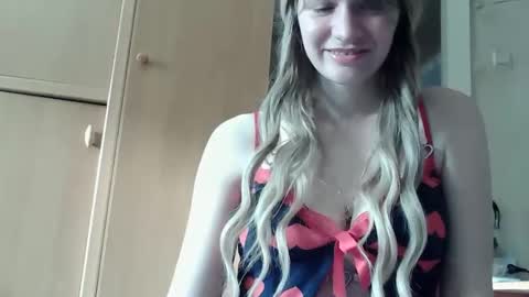 Snapshot of ivetta911 chatting on April 2026 03:06:01 PM ivetta911 online show from April 2026 03:06:01 PM