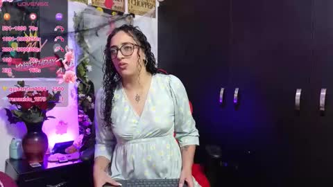 Snapshot of ivonemoon chatting on October 2025 07:25:02 PM ivonemoon online show from October 2025 07:25:02 PM