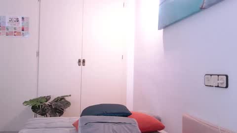 Ivonne online show from January 2025 09:13:02 AM