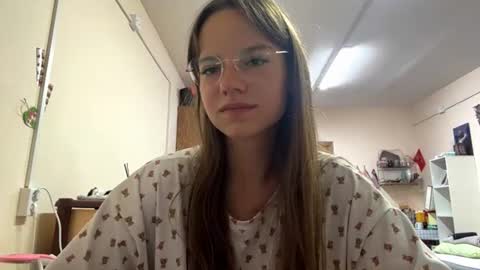 Snapshot of ivonneanagnostou chatting on July 2026 09:30:01 PM Kate online show from July 2026 09:30:01 PM