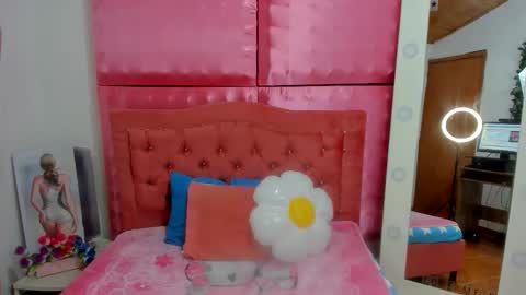 Ivonny online show from November 2025 11:10:02 AM