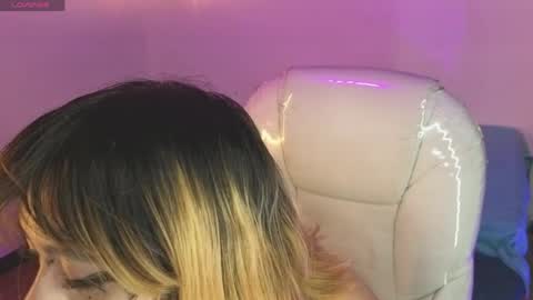 Snapshot of ivonny_sakura chatting on April 2026 12:12:01 PM Ivonny online show from April 2026 12:12:01 PM