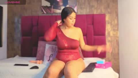 ivory__moon online show from March 2026 01:26:01 PM