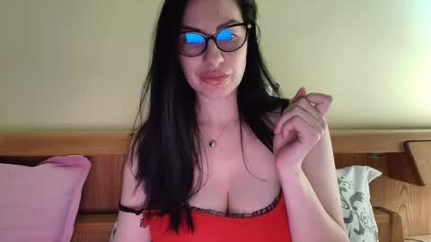 Ivory online show from February 2025 04:10:02 PM