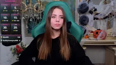 Snapshot of ivorywood_ chatting on October 2025 10:27:01 AM ivorywood_ online show from October 2025 10:27:01 AM