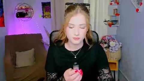 Snapshot of ivy_frost chatting on July 2026 12:19:01 PM Ivy online show from July 2026 12:19:01 PM