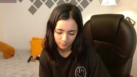 Snapshot of ivy_gail chatting on December 2024 04:08:02 AM IVY online show from December 2024 04:08:02 AM