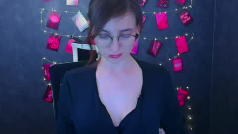 Ivy online show from April 2026 08:53:01 PM