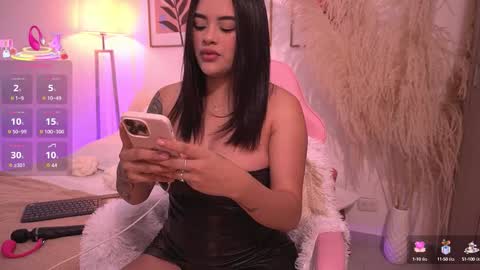 Annie online show from September 2025 03:28:01 AM