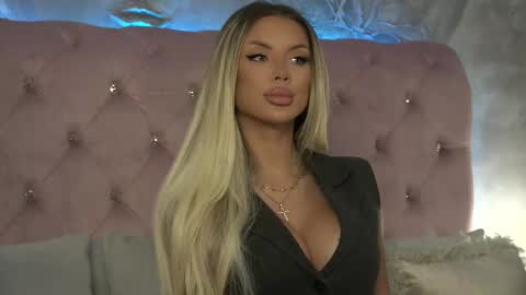  Ivy  online show from October 2025 05:51:01 AM