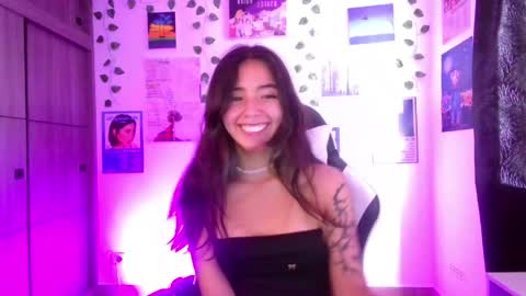 Snapshot of ivystone_ chatting on April 2026 06:35:01 PM Ivy online show from April 2026 06:35:01 PM
