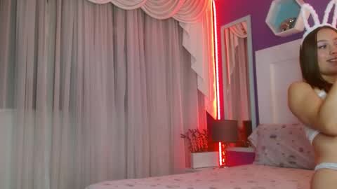 Snapshot of ivyy_crystal chatting on January 2025 12:09:02 PM Ivy online show from January 2025 12:09:02 PM