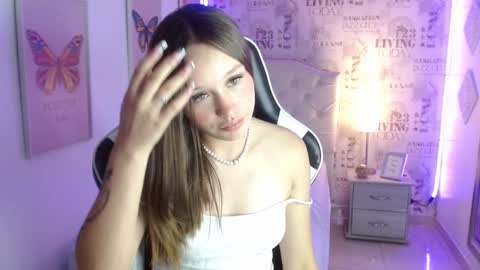 Snapshot of ivyy_crystal chatting on January 2025 11:13:01 PM Ivy online show from January 2025 11:13:01 PM