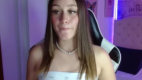 Snapshot of ivyy_crystal chatting on February 2025 11:17:01 PM Ivy online show from February 2025 11:17:01 PM