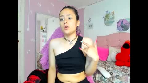 Snapshot of ivyyemerald_ chatting on May 2026 12:11:02 PM IVY online show from May 2026 12:11:02 PM