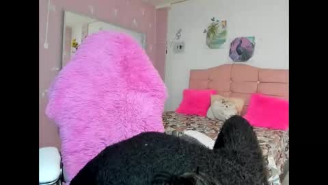 Snapshot of ivyyemerald_ chatting on May 2026 12:01:01 PM IVY online show from May 2026 12:01:01 PM