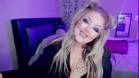 Snapshot of iwantsumbody chatting on November 2025 06:15:02 AM Ashley3 online show from November 2025 06:15:02 AM