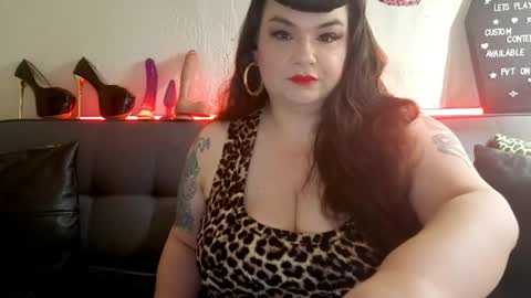 Snapshot of iwazsoaking1 chatting on July 2026 12:34:01 PM Gwen LaCourt online show from July 2026 12:34:01 PM