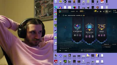 Snapshot of iwhitesmurf chatting on December 2025 10:11:01 AM iwhitesmurf online show from December 2025 10:11:01 AM