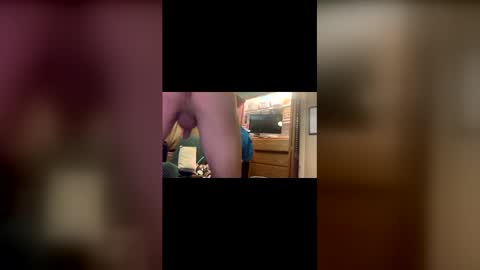 Snapshot of iwhitesmurf chatting on April 2026 02:03:01 AM iwhitesmurf online show from April 2026 02:03:01 AM