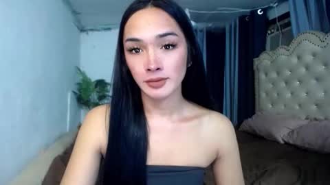 iwillcum4u_ online show from December 2025 01:00:02 AM