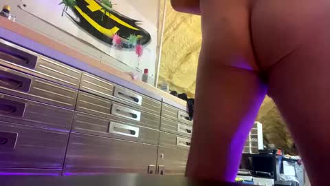 Snapshot of iwinnner chatting on September 2025 03:45:02 AM That Guy online show from September 2025 03:45:02 AM