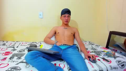 Snapshot of ixchell_dewei chatting on October 2025 05:05:01 AM ixchell_dewei online show from October 2025 05:05:01 AM