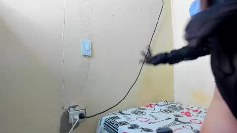 Snapshot of ixchell_dewei chatting on November 2025 04:04:01 AM ixchell_dewei online show from November 2025 04:04:01 AM