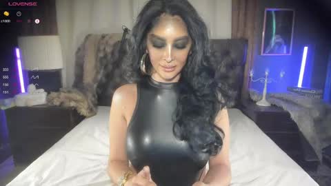 Snapshot of iyotara_ chatting on April 2026 02:27:02 AM Areeya online show from April 2026 02:27:02 AM