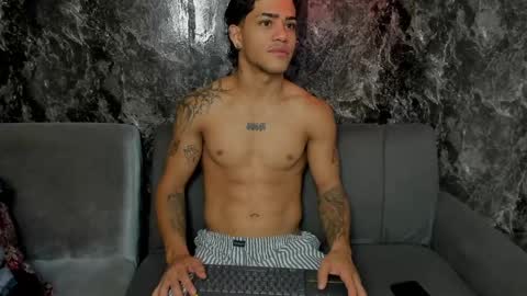 Snapshot of izaak_taylor7 chatting on April 2026 01:27:02 PM izaack online show from April 2026 01:27:02 PM
