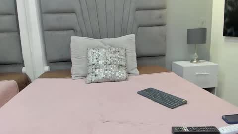 Snapshot of izato chatting on March 2025 11:16:01 AM izato online show from March 2025 11:16:01 AM